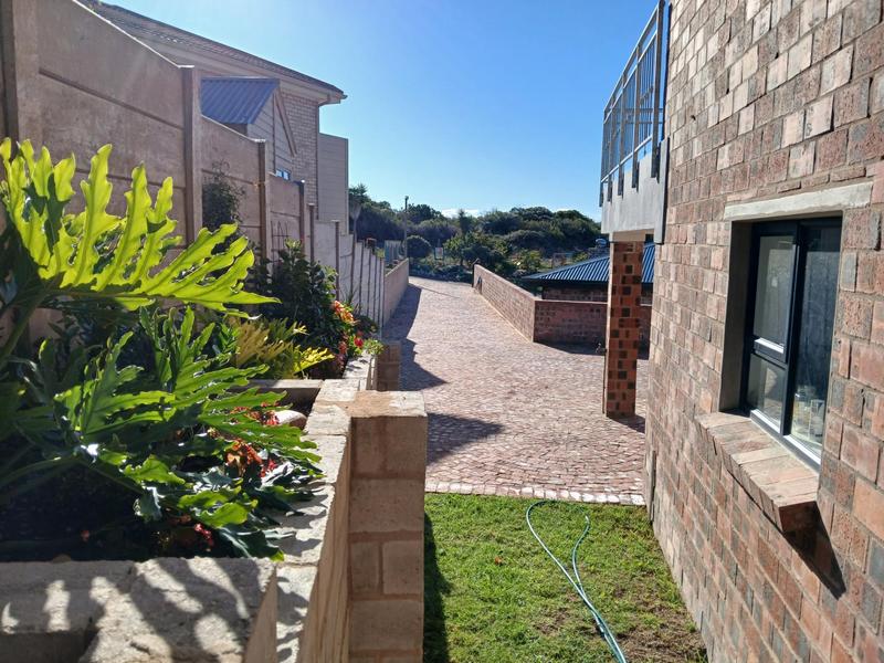 3 Bedroom Property for Sale in Stilbaai Wes Western Cape